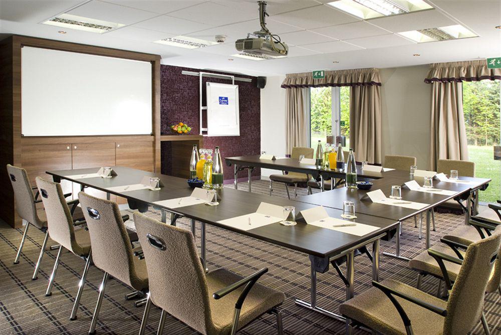 Holiday Inn Express Stirling By Ihg Facilities photo