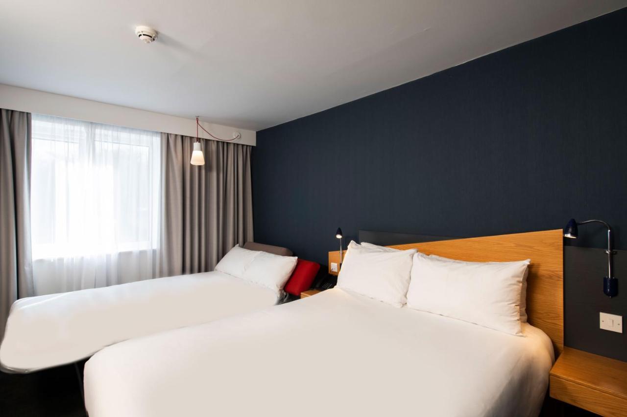 Holiday Inn Express Stirling By Ihg Exterior photo