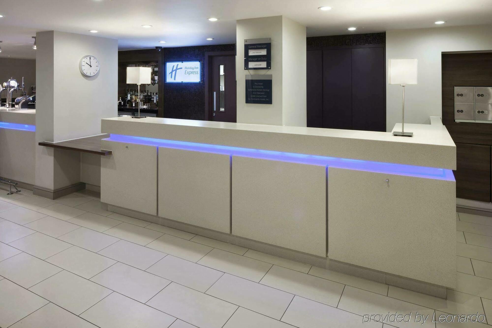 Holiday Inn Express Stirling By Ihg Interior photo